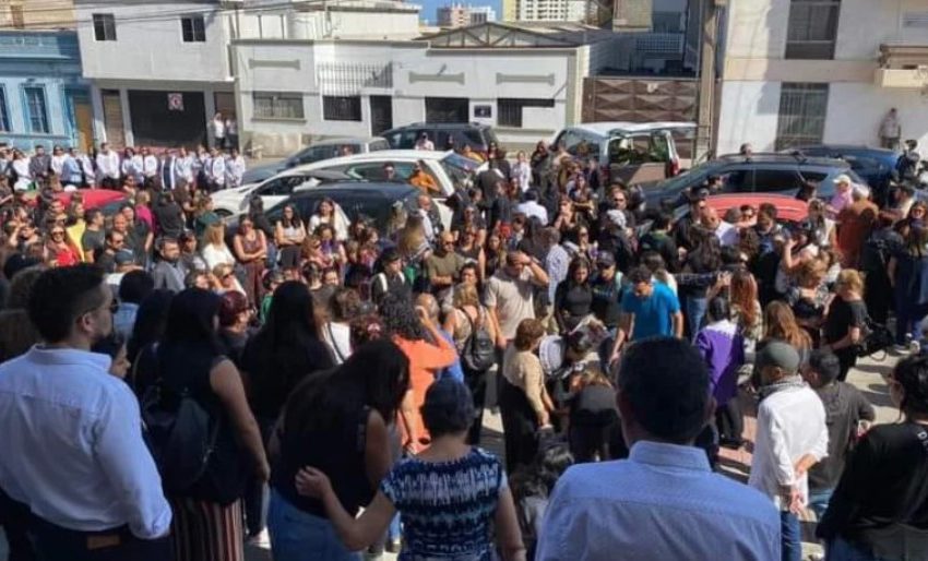 Multitudinario adiós a profesora que denunció acoso y agresiones en Antofagasta