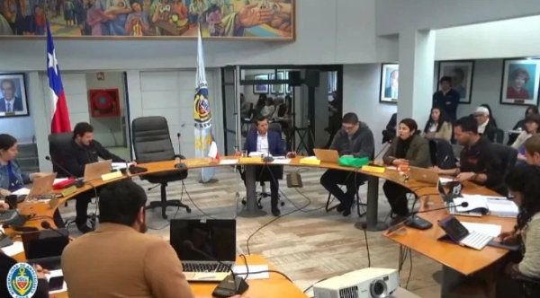  Alcalde insiste en un nuevo trato directo para contratar empresa de barrido en Antofagasta