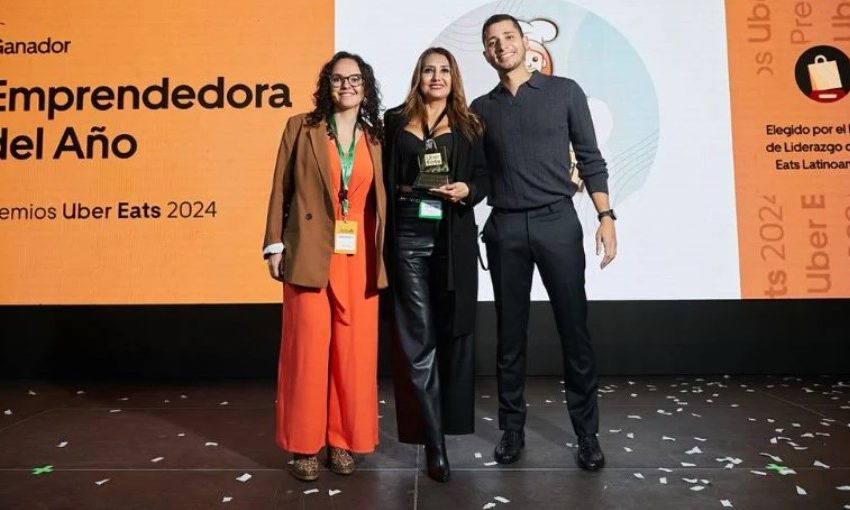  Antofagasta: Jessica Rubina de Empanadas Florencia recibe el título de “Emprendedora del Año” en los Premios Uber Eats