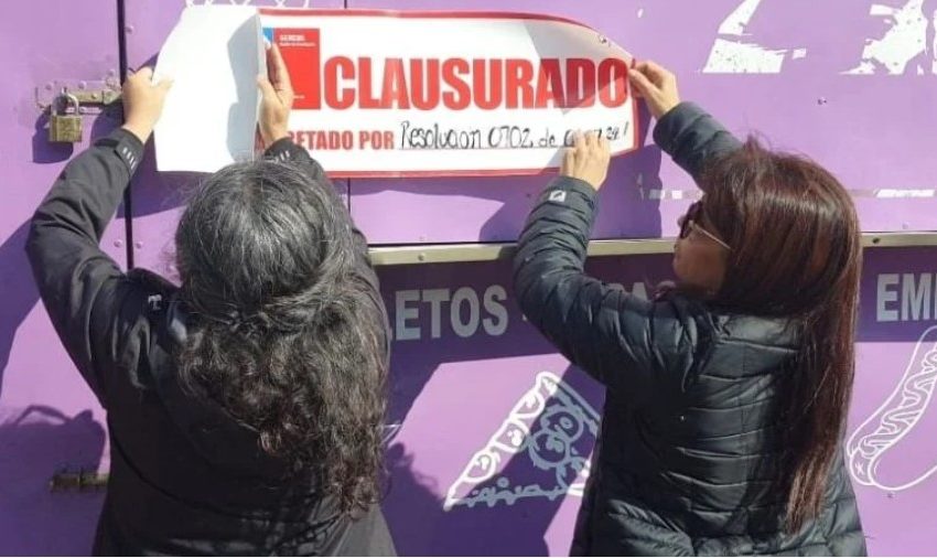  Seremi de Salud clausura dos food trucks por operar sin permiso sanitario en Antofagasta