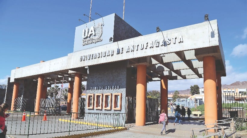  Joven que apuñaló a estudiante en la universidad de Antofagasta queda con arraigo nacional y prohibición de acercarse a la víctima