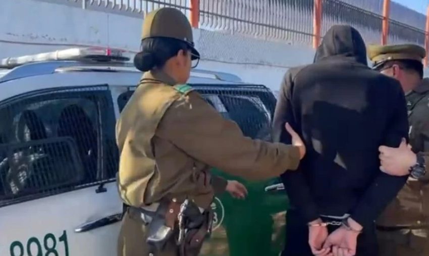  Detienen a joven en Antofagasta por manipulación de arma en Plaza Bicentenario