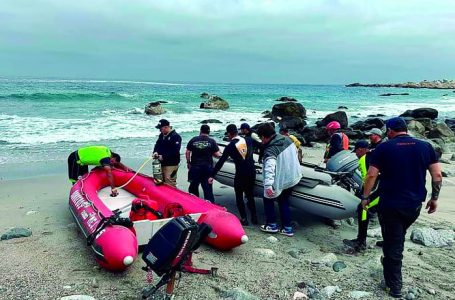 Armada continúa búsqueda del pescador desaparecido tras naufragio en Taltal