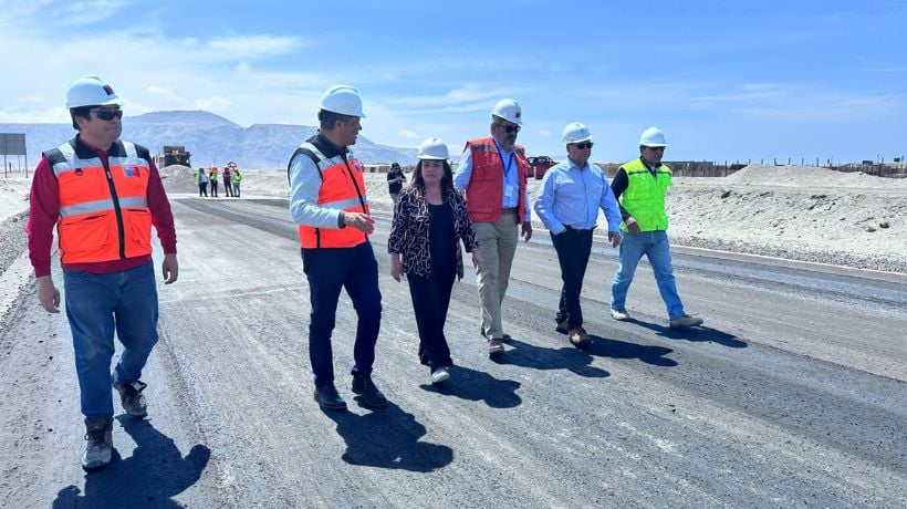  Progresan obras clave en Mejillones: Mejoramiento del acceso al vertedero y construcción de ciclovías