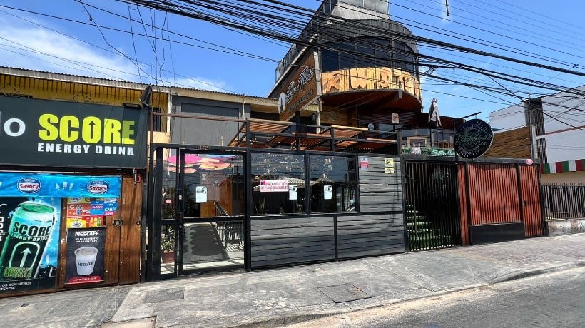  Restaurante Sun Thai de Antofagasta fue clausurado por presencia de baratas y alimentos vencidos