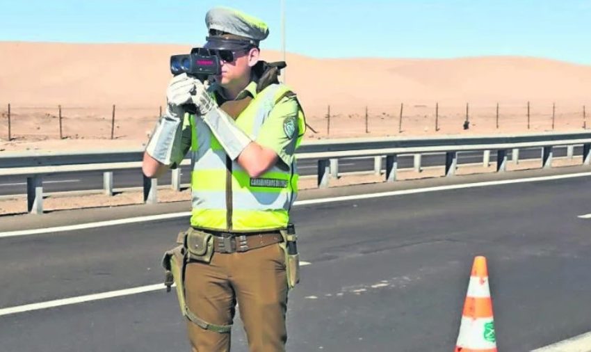  Conductor detenido en Ruta 5 Norte por circular a 180 km/h en zona con límite de 100 km/h