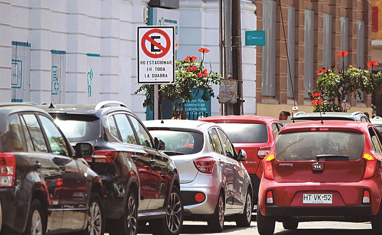  Antofagasta ocupa el segundo lugar nacional en multas por autos mal estacionados