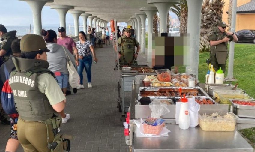  Retiran comercio ambulante no autorizado del Balneario Municipal de Antofagasta