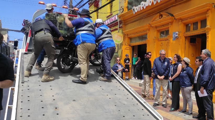  Operativo en el centro de Antofagasta deja un detenido y 17 motocicletas incautadas