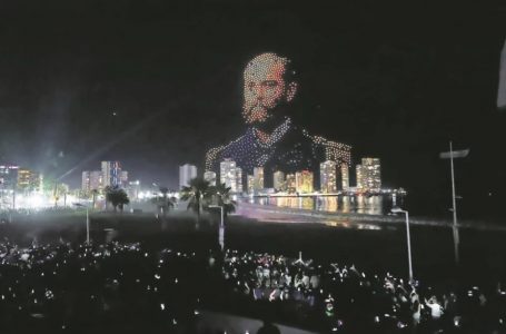 Antofagasta evalúa un show de drones para su próximo aniversario tras el éxito en Iquique